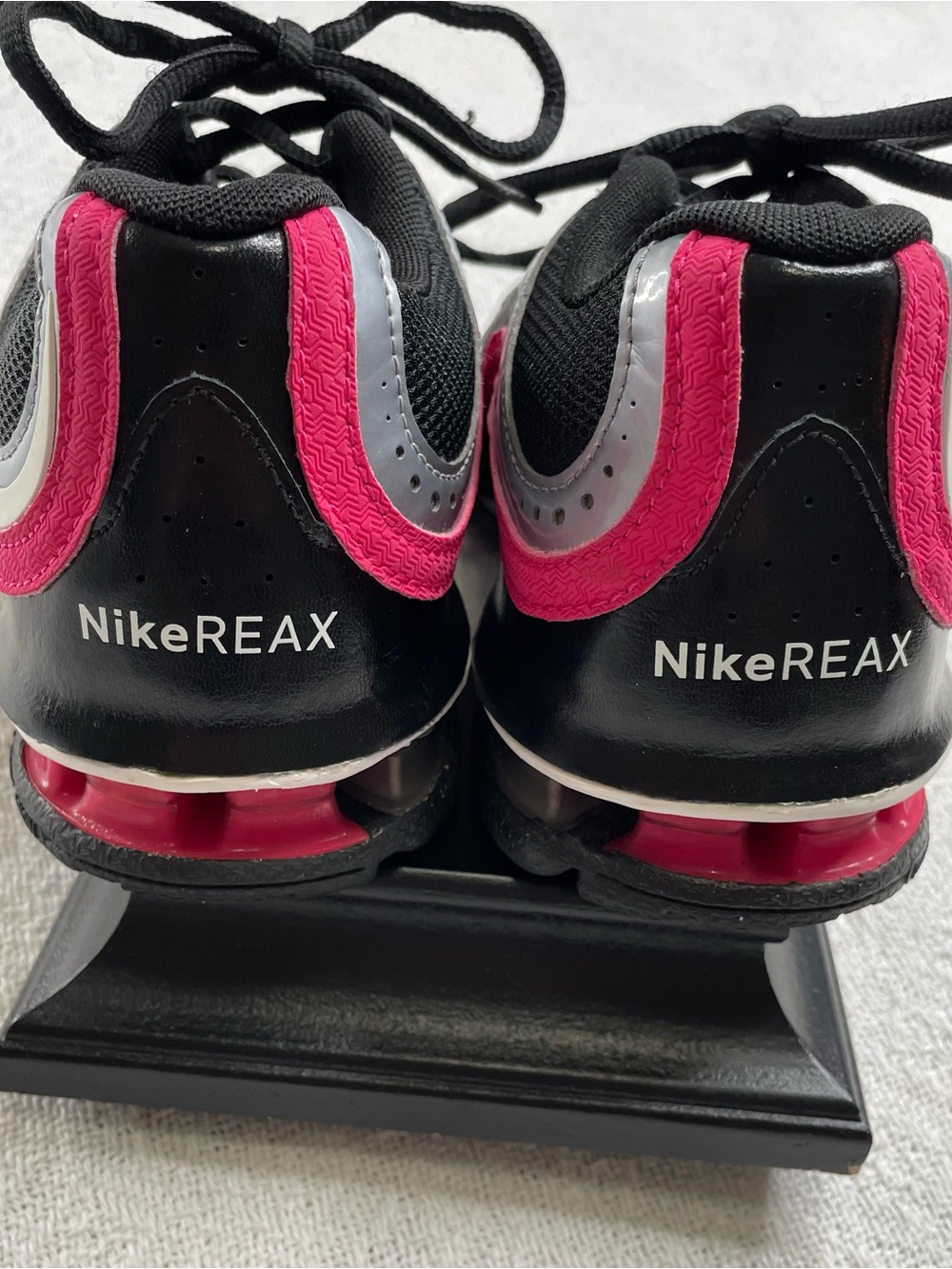 Nike Women’s Black and Pink Running Sneakers~ Size 6.5 ~ Reax Run 5‎ - Picture 6 of 10